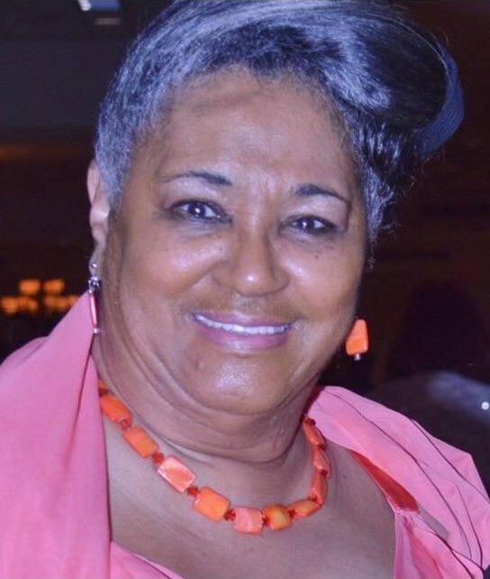 Gloria Winston