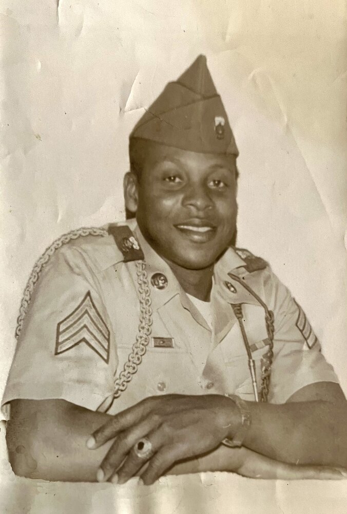 Bobby Brown Sr.