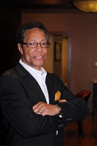 Dr. Thomas Cummings